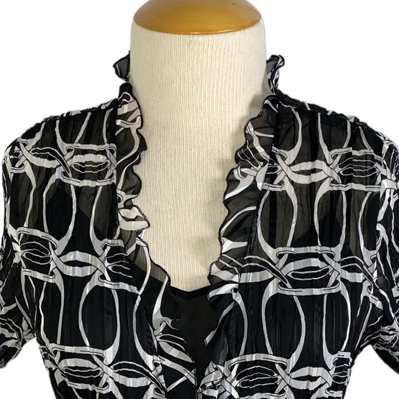 Lane Bryant 14/16 Sheer Tie Waist Ruffle Collar and Black Tank - Picture 2 of 7